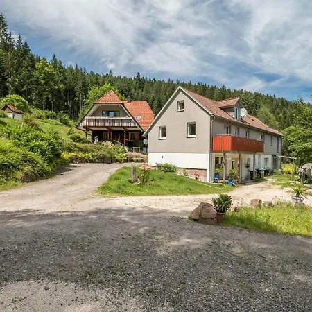 Waldblick * فرودنستاد